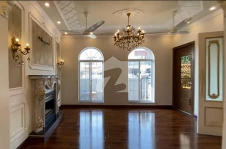 7 MARLA ALMOST BRAND NEW TOP LOCARTION HOUSE FOR SALE IN DHA PHASE 6 BLOCK J.