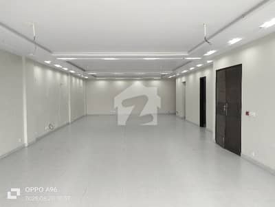 08 MARLA BRAND NEW OFFICE 4TH FLOOR WITH ELEVATOR EXCELLENT LOCATION