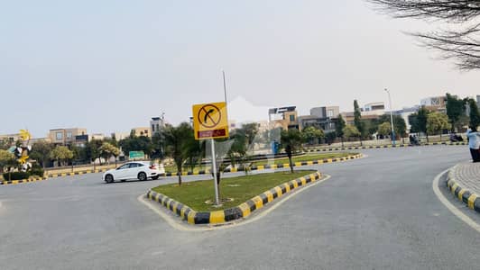 بحریہ نشیمن لاہور میں 5 مرلہ رہائشی پلاٹ 42.0 لاکھ میں برائے فروخت۔ بحریہ نشیمن لاہور میں 5 مرلہ رہائشی پلاٹ 42.0 لاکھ میں برائے فروخت۔