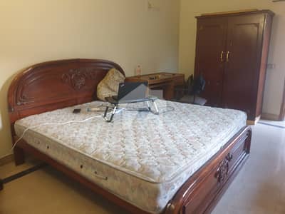 COZY & SECURE URBAN LIVING: PREMIUM 1-BED INDEPENDENT UPPER PORTION WITH ROOF ACCESS FOR RENT IN A 1000 SQ YD BUNGALOW COZY & SECURE URBAN LIVING: PREMIUM 1-BED INDEPENDENT UPPER PORTION WITH ROOF ACCESS FOR RENT IN A 1000 SQ YD BUNGALOW