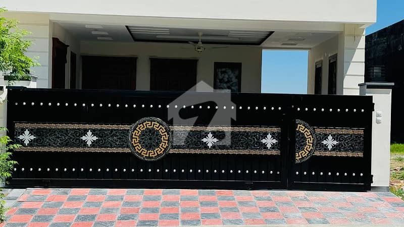 10 Marla Double Storey House For Rent 10 Marla Double Storey House For Rent