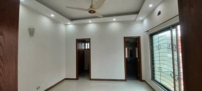 Luxury 1 Kanal Portion For Rent 4 Bedrooms Prime Location