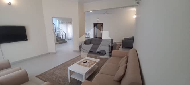 Fully Furnished Luxury Villa For Rent Move-In Ready Furnished By Habit Fully Furnished Luxury Villa For Rent Move-In Ready Furnished By Habit