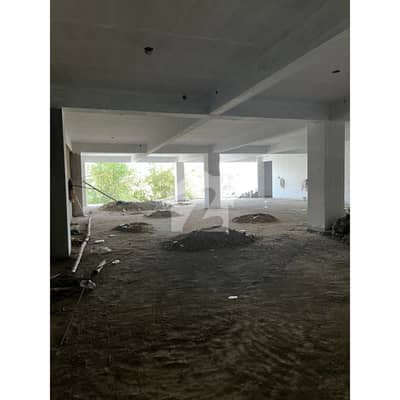 فیڈرل بی ایریا کراچی میں 1 کنال دفتر 9.0 کروڑ میں برائے فروخت۔