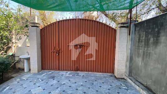 1 Kanal House For Sale In Cavalry Ground