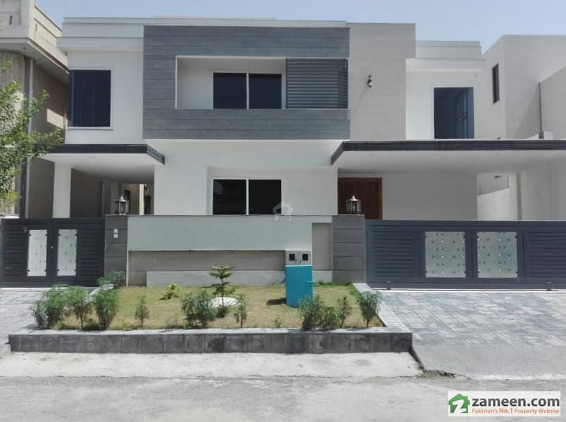 3 Storey House House Is Available For Sale