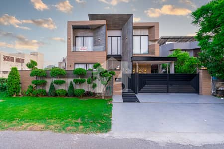 Fully Furnished 1 Kanal Modern Design Top Class House For Sale