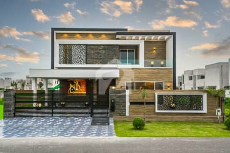 1 Kanal Adorable Bungalow On Top Location For Sale In Lake City Meadows Lahore