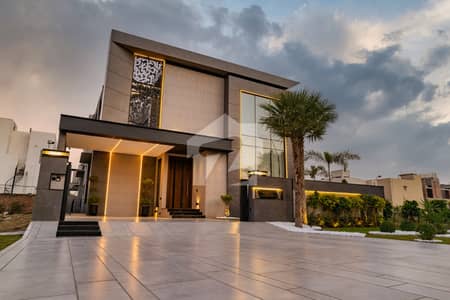 1 Kanal Modern Luxury House Near Tim Hortons