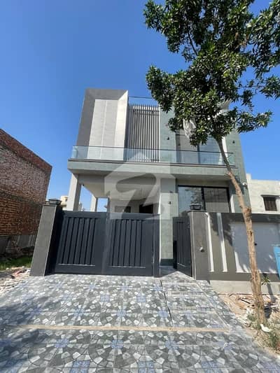 DHA RAHBAR PH 11 SECTOR 2 5M MODERN HOUSE READY FOR THE RENT  4BED 4BATH 2 KITCHEN NEAR BY COMMERCIAL & PARK