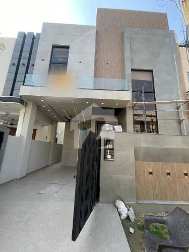 LUSH MODER HOUSE DHA RAHBAR PH 11 SECTOR 2 5MARLA MODERN HOUSE READY FOR THE SALE 3BED 4 BATH WITH POWDER ROOM