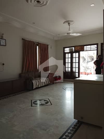 A 400 Square Yards Upper Portion Is Up For Grabs In Gulistan-E-Jauhar