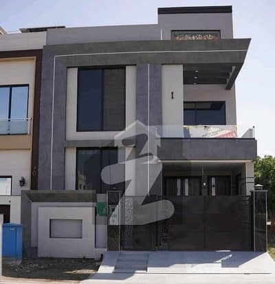 5 Marla House In Bahria Town For Sale At Good Location