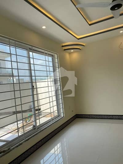 5 Marla Double Storey Full Ready To Move Location Very Hot With 4 Bed Room With Attached Washroom