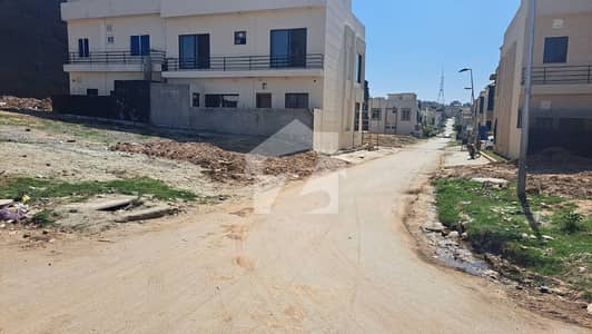 5 MARLA CORNER PLOT WITH EXTRA LAND PLOT OF ALI BLOCK 5 MARLA CORNER PLOT WITH EXTRA LAND PLOT OF ALI BLOCK