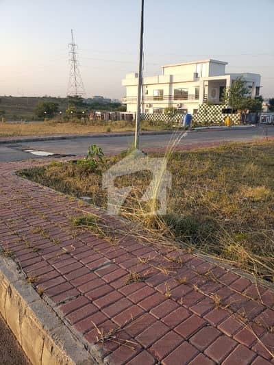 M Block 5 Marla Plot Category Boulevard With Extra Land Full Heighted Location Back Open For Sale M Block 5 Marla Plot Category Boulevard With Extra Land Full Heighted Location Back Open For Sale