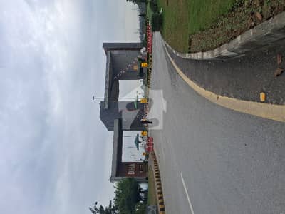 1 kanal plot for sale in DHA Phase 5 Islamabad