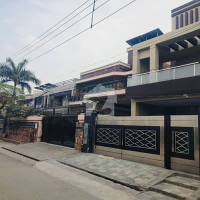 1 Kanal Slightly Used Beautiful House Available For Sale In Prime Location Johar Town 1 Kanal Slightly Used Beautiful House Available For Sale In Prime Location Johar Town