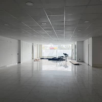 1 KANAL FIRST FLOOR TILE FLOORING AVAILABLE FOR RENT OPPOSITE EMPORIUM MALL 1 KANAL FIRST FLOOR TILE FLOORING AVAILABLE FOR RENT OPPOSITE EMPORIUM MALL