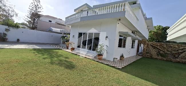 Prime location of DHA ph-5   KHAYABAN-E MOMEN