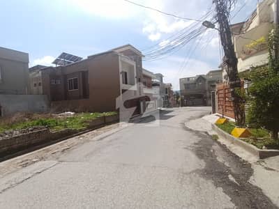 حبیب اللہ کالونی ایبٹ آباد میں 10 مرلہ رہائشی پلاٹ 3.0 کروڑ میں برائے فروخت۔