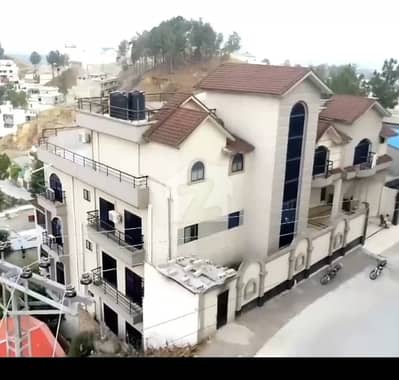 **50 Marla 5-Story House for Sale**