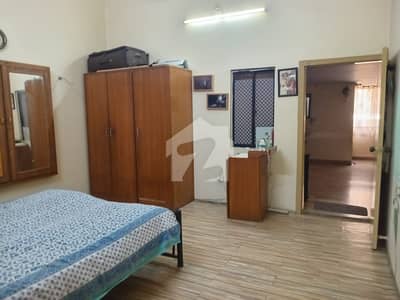 پی ای سی ایچ ایس بلاک 2 پی ای سی ایچ ایس,جمشید ٹاؤن,کراچی میں 2 کمروں کا 4 مرلہ بالائی پورشن 1.8 کروڑ میں برائے فروخت۔ پی ای سی ایچ ایس بلاک 2 پی ای سی ایچ ایس,جمشید ٹاؤن,کراچی میں 2 کمروں کا 4 مرلہ بالائی پورشن 1.8 کروڑ میں برائے فروخت۔