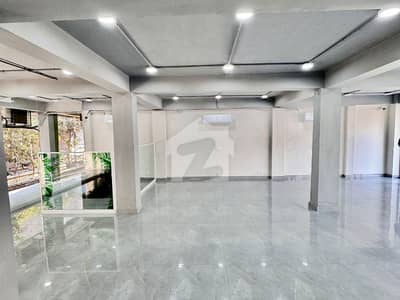 BRAND NEW OFFICE SPACE AVAILABLE FOR RENT IN PRIME LOCATION OF ISLAMABAD / Ready to Move in / Office For rent / Space For Rent
