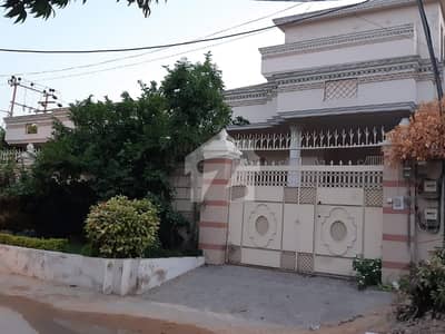 A Stunning Prime Location House Is Up For Grabs In Gulistan-e-Jauhar - Block 7 Karachi