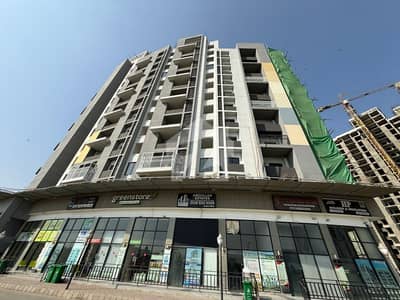 Prime Location 1800 Square Feet Flat For sale In Naya Nazimabad