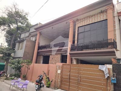 فیصل ٹاؤن لاہور میں 5 کمروں کا 10 مرلہ مکان 4.1 کروڑ میں برائے فروخت۔