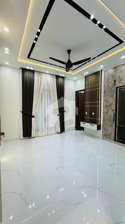 Brand New House For Rent St Wapda Staring Blocks Super Hot Location + House 0 Miter Ready To Shift