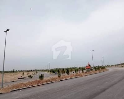 ڈی ایچ اے ڈیفینس فیز 5 ڈی ایچ اے ڈیفینس,اسلام آباد میں 1 کنال رہائشی پلاٹ 4.75 کروڑ میں برائے فروخت۔ ڈی ایچ اے ڈیفینس فیز 5 ڈی ایچ اے ڈیفینس,اسلام آباد میں 1 کنال رہائشی پلاٹ 4.75 کروڑ میں برائے فروخت۔