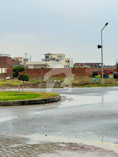 3 MARLA RESIDENT PLOT FOR SALE IN INSTALLMENT 3 MARLA RESIDENT PLOT FOR SALE IN INSTALLMENT