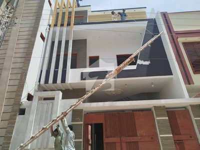 عبداللہ سپورٹس سٹی حیدر آباد میں 5 کمروں کا 8 مرلہ مکان 4.5 کروڑ میں برائے فروخت۔
