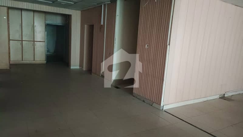 14 Marla Commercial Hall On Ponch Road Samanabad 14 Marla Commercial Hall On Ponch Road Samanabad