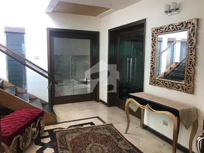 لیک سٹی میڈوز لاہور میں 3 کمروں کا 1 کنال بالائی پورشن 1.0 لاکھ میں کرایہ پر دستیاب ہے۔