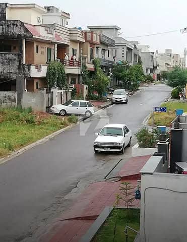 سی بی آر ٹاؤن فیز 1 - بلاک سی سی بی آر ٹاؤن فیز 1,سی بی آر ٹاؤن,اسلام آباد میں 8 مرلہ رہائشی پلاٹ 1.95 کروڑ میں برائے فروخت۔ سی بی آر ٹاؤن فیز 1 - بلاک سی سی بی آر ٹاؤن فیز 1,سی بی آر ٹاؤن,اسلام آباد میں 8 مرلہ رہائشی پلاٹ 1.95 کروڑ میں برائے فروخت۔
