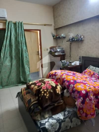 950 Square Feet Spacious Flat Is Available In Gulshan-e-Iqbal - Block 13/D-1 For rent