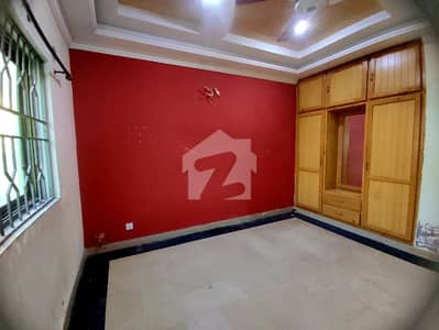 جی ۔ 13/1 جی ۔ 13,اسلام آباد میں 4 کمروں کا 4 مرلہ مکان 3.47 کروڑ میں برائے فروخت۔