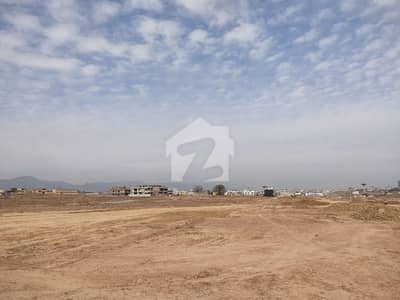 40x80 14 Marla Street 78 Plot For Sale G-14/2
