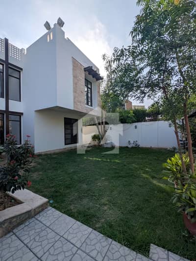 Very Well Maintained 666 Sq Yard House Available For Rent