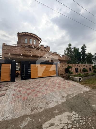 60x90 Beautiful Owner Built House for Sale D-18 Block A