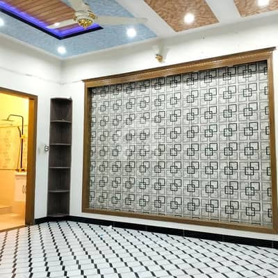 25*40 TILE fLOORINTG TOP lOCATION HOUSE iN G-14/4