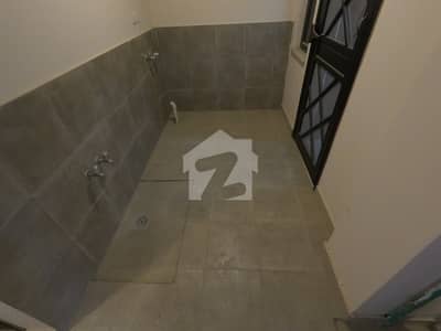 Buy A Centrally Located 2700 Square Feet Flat In Askari 5 - Sector J