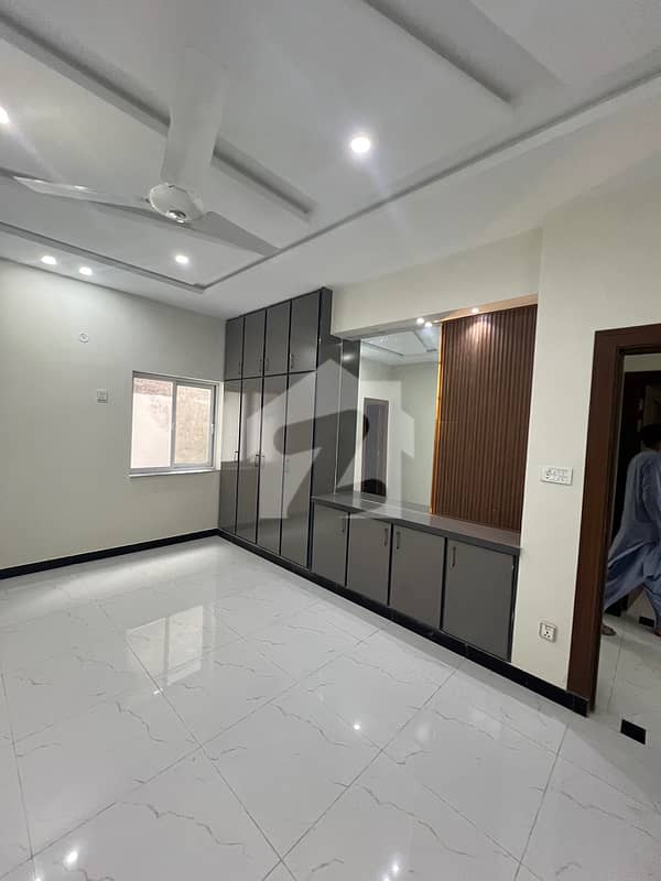 10 Marla Double Storey For Sale In Phase 4-A & Electricity Water Gas Available 10 Marla Double Storey For Sale In Phase 4-A & Electricity Water Gas Available