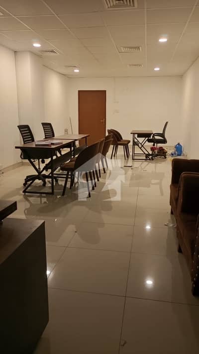 611 Sqft Furnished Corporate Office Available For Rent In World Trade Centre Giga Mall
