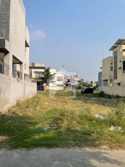 Plot No-1926 Block D - 5 Marla Plot On Top Location of Phase 9 Town DHA Lahore For Urgent Sale