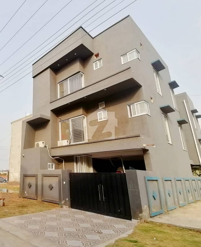8 Marla Triple Storey House For Sale 8 Marla Triple Storey House For Sale