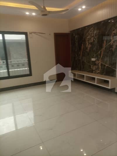 LUXURY FLAT WITH SERVANT ROOM